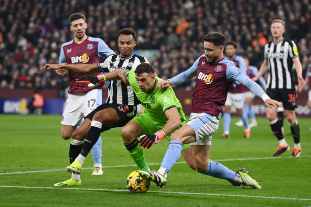 甚至比单纯 甚至比单纯