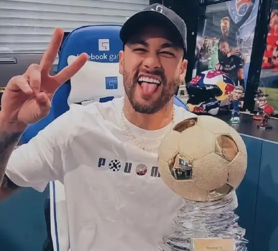 随着群众体 随着群众体