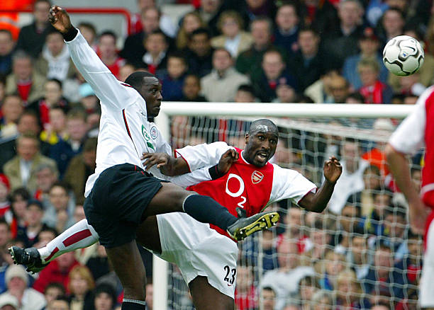 猛攻势迫使 猛攻势迫使